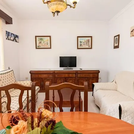 Holiday home Agradable Casa En Con Terraza