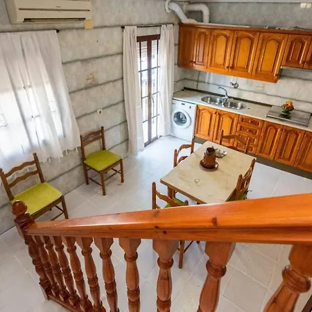 Agradable Casa En Con Terraza *